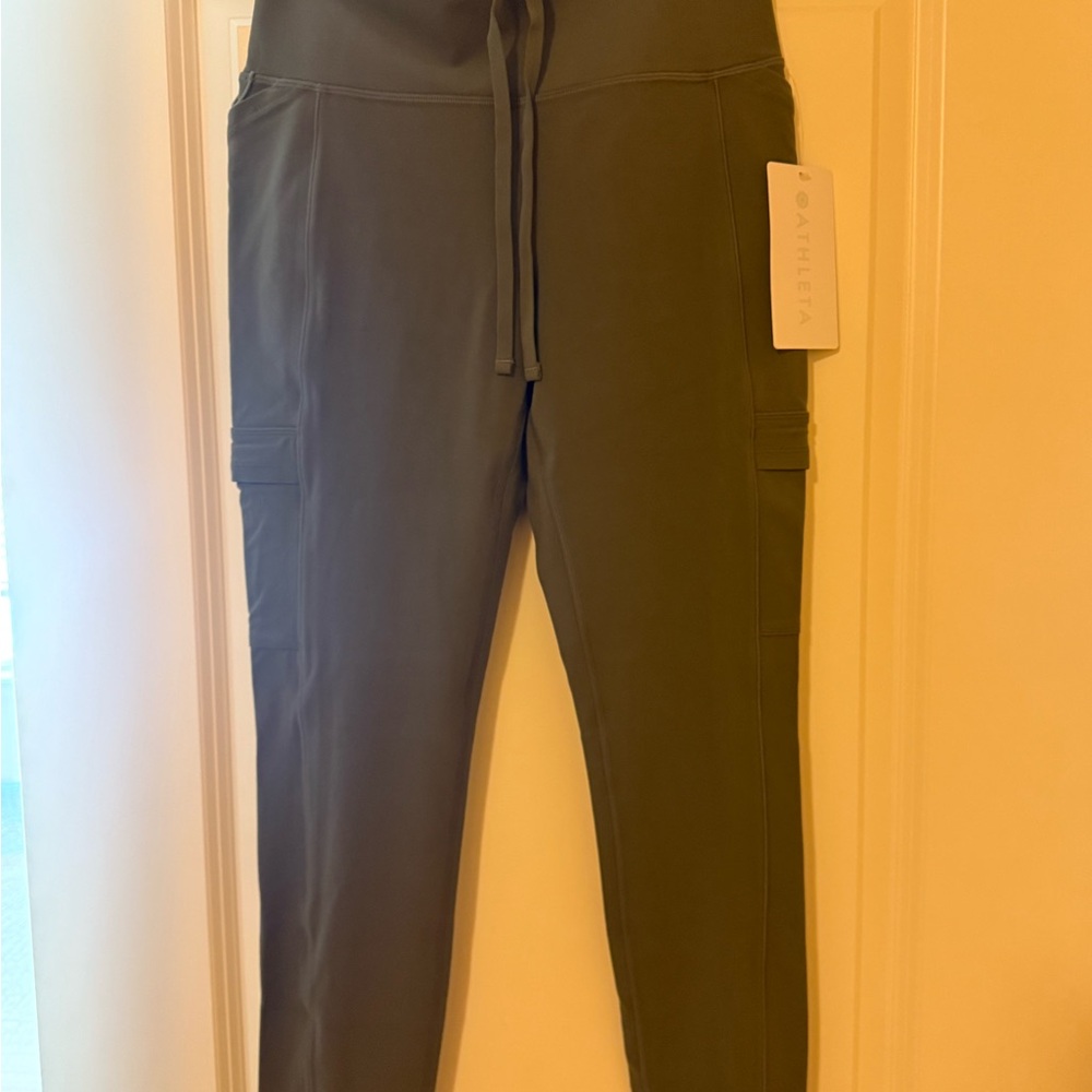 Athleta Salutation Cargo Tights